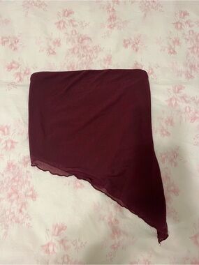 Edikted Deep Wine Strapless Top
